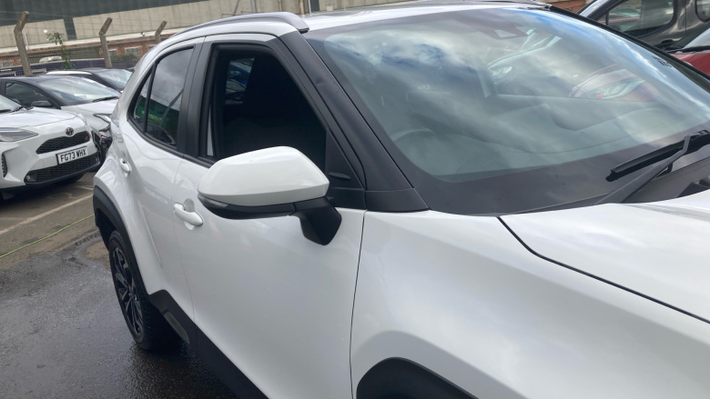 Toyota Yaris Cross 1.5 Hybrid Design 5dr CVT Hybrid Estate